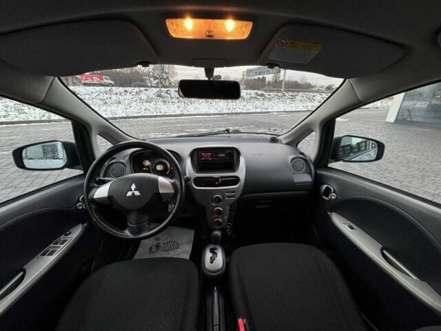 Серый Мицубиси Другая, объемом двигателя 0 л и пробегом 74 тыс. км за 3950 $, фото 7 на Automoto.ua