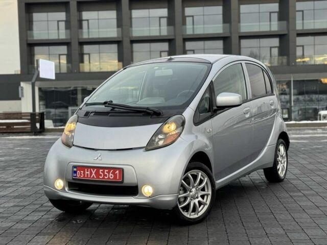 Серый Мицубиси Другая, объемом двигателя 0 л и пробегом 74 тыс. км за 3950 $, фото 3 на Automoto.ua