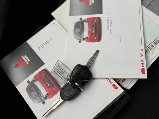 Серый Мицубиси Другая, объемом двигателя 0 л и пробегом 74 тыс. км за 3950 $, фото 15 на Automoto.ua