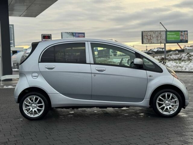 Серый Мицубиси Другая, объемом двигателя 0 л и пробегом 74 тыс. км за 3950 $, фото 11 на Automoto.ua