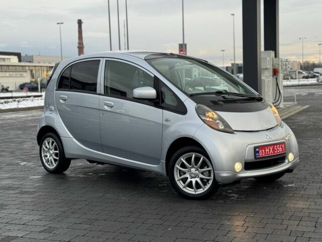 Серый Мицубиси Другая, объемом двигателя 0 л и пробегом 74 тыс. км за 3950 $, фото 1 на Automoto.ua