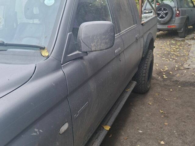 Сірий Міцубісі Інша, об'ємом двигуна 2 л та пробігом 2 тис. км за 5000 $, фото 4 на Automoto.ua