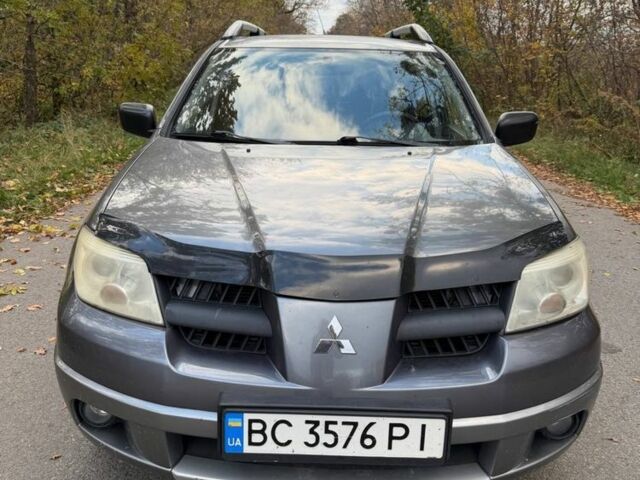 Сірий Міцубісі Інша, об'ємом двигуна 2 л та пробігом 245 тис. км за 5450 $, фото 2 на Automoto.ua