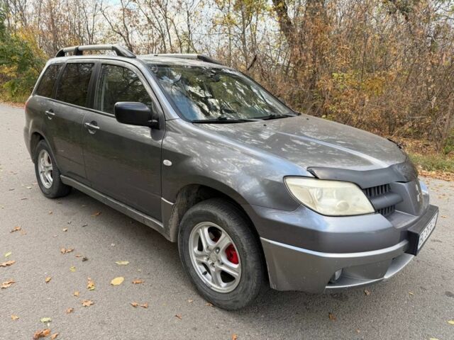 Сірий Міцубісі Інша, об'ємом двигуна 2 л та пробігом 245 тис. км за 5450 $, фото 1 на Automoto.ua