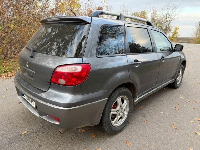 Сірий Міцубісі Інша, об'ємом двигуна 2 л та пробігом 245 тис. км за 5450 $, фото 5 на Automoto.ua