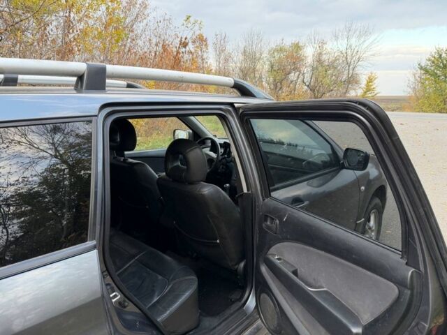 Сірий Міцубісі Інша, об'ємом двигуна 2 л та пробігом 245 тис. км за 5450 $, фото 7 на Automoto.ua