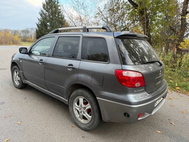 Сірий Міцубісі Інша, об'ємом двигуна 2 л та пробігом 245 тис. км за 5450 $, фото 4 на Automoto.ua