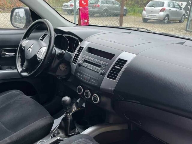 Серый Мицубиси Другая, объемом двигателя 2 л и пробегом 310 тыс. км за 7600 $, фото 13 на Automoto.ua