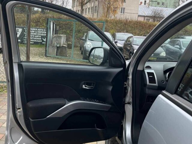 Серый Мицубиси Другая, объемом двигателя 2 л и пробегом 310 тыс. км за 7600 $, фото 15 на Automoto.ua