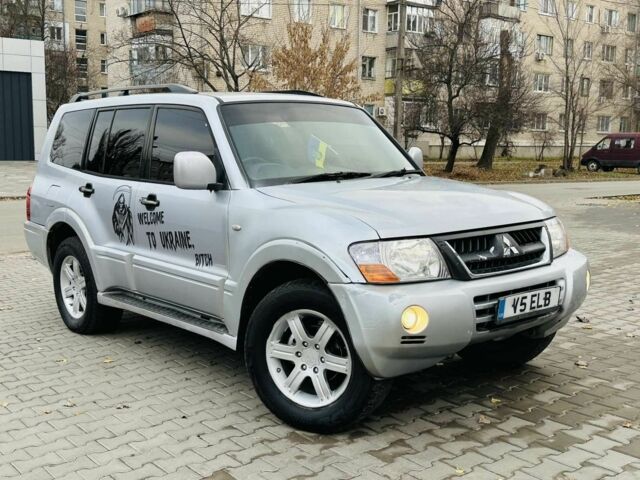 Серый Мицубиси Другая, объемом двигателя 3.2 л и пробегом 270 тыс. км за 4744 $, фото 9 на Automoto.ua