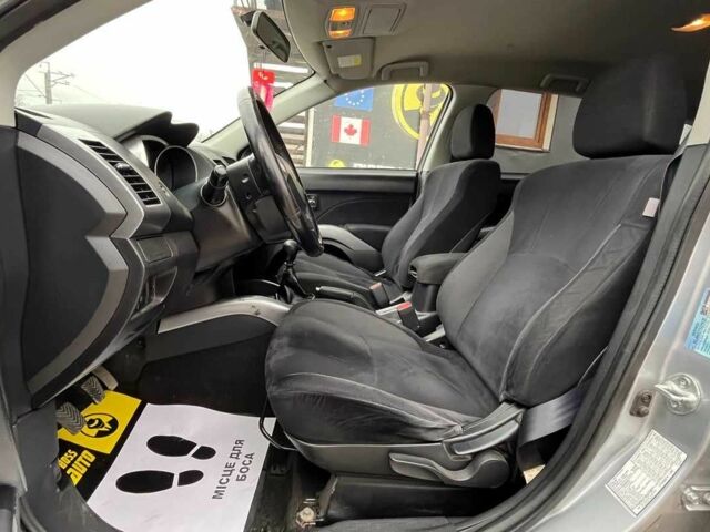 Серый Мицубиси Другая, объемом двигателя 2 л и пробегом 310 тыс. км за 7600 $, фото 14 на Automoto.ua