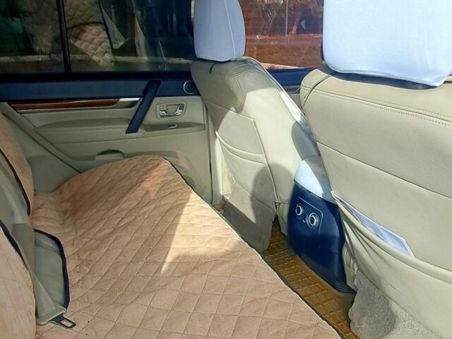 Сірий Міцубісі Інша, об'ємом двигуна 3 л та пробігом 223 тис. км за 8500 $, фото 9 на Automoto.ua