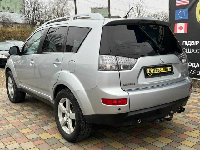 Серый Мицубиси Другая, объемом двигателя 2 л и пробегом 310 тыс. км за 7600 $, фото 4 на Automoto.ua