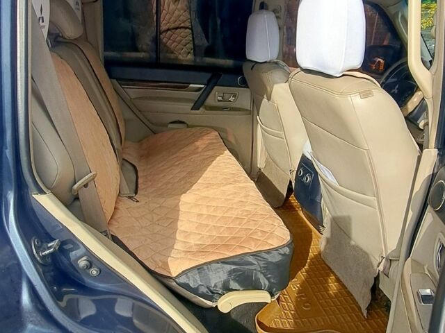 Сірий Міцубісі Інша, об'ємом двигуна 3 л та пробігом 223 тис. км за 8500 $, фото 5 на Automoto.ua