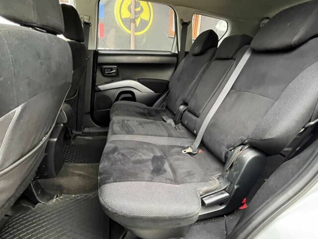 Серый Мицубиси Другая, объемом двигателя 2 л и пробегом 310 тыс. км за 7600 $, фото 18 на Automoto.ua