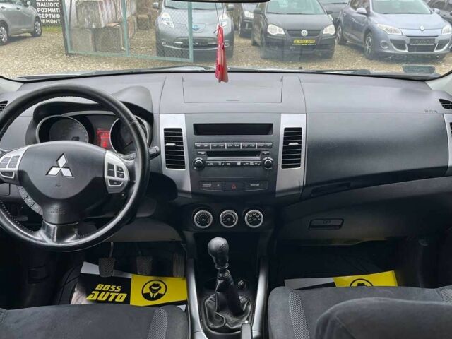 Серый Мицубиси Другая, объемом двигателя 2 л и пробегом 310 тыс. км за 7600 $, фото 8 на Automoto.ua