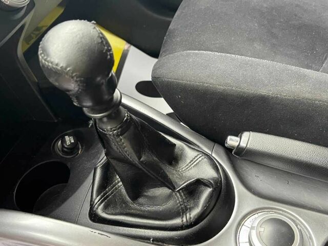 Серый Мицубиси Другая, объемом двигателя 2 л и пробегом 310 тыс. км за 7600 $, фото 12 на Automoto.ua