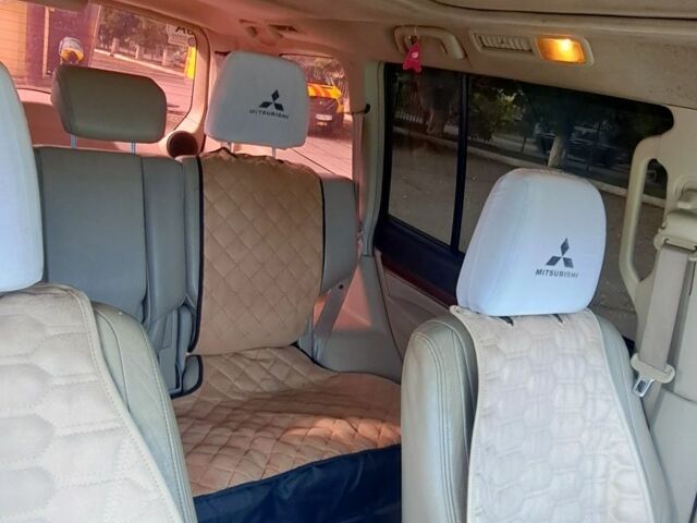 Сірий Міцубісі Інша, об'ємом двигуна 3 л та пробігом 223 тис. км за 8500 $, фото 6 на Automoto.ua
