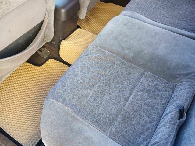 Зелений Міцубісі Інша, об'ємом двигуна 1.8 л та пробігом 418 тис. км за 1100 $, фото 3 на Automoto.ua