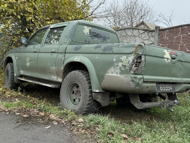 Зелений Міцубісі Інша, об'ємом двигуна 0 л та пробігом 512 тис. км за 2000 $, фото 3 на Automoto.ua