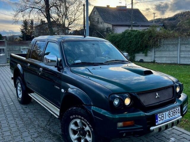 Зеленый Мицубиси Другая, объемом двигателя 2.5 л и пробегом 301 тыс. км за 1940 $, фото 3 на Automoto.ua