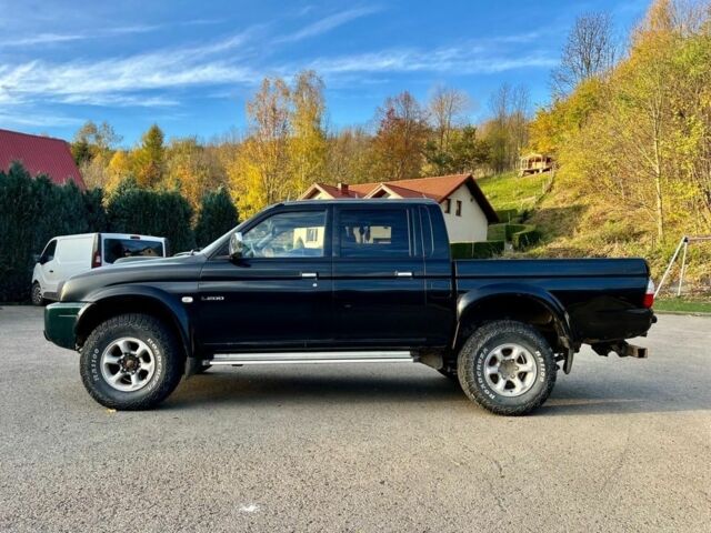 Зеленый Мицубиси Другая, объемом двигателя 2.5 л и пробегом 301 тыс. км за 1940 $, фото 1 на Automoto.ua