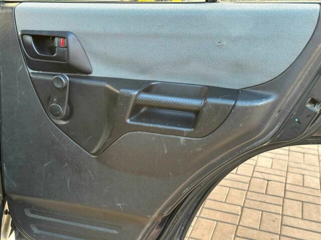 Зелений Міцубісі Інша, об'ємом двигуна 1.8 л та пробігом 161 тис. км за 5490 $, фото 20 на Automoto.ua