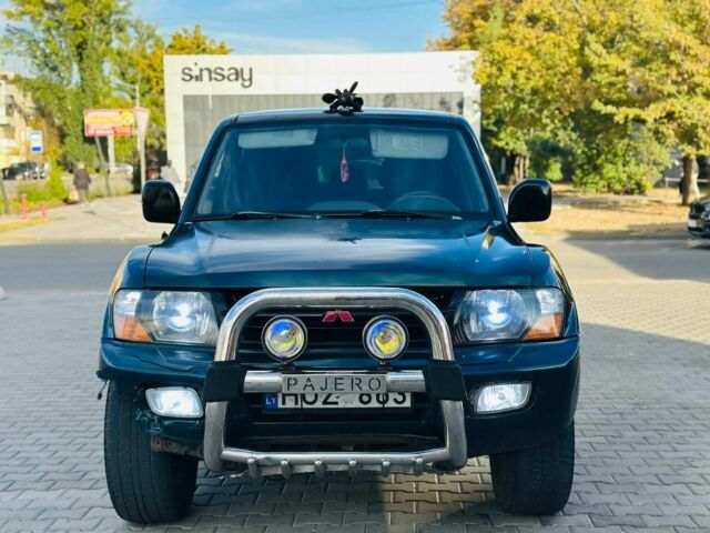 Зелений Міцубісі Інша, об'ємом двигуна 3.2 л та пробігом 200 тис. км за 4650 $, фото 5 на Automoto.ua