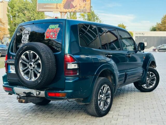 Зелений Міцубісі Інша, об'ємом двигуна 3.2 л та пробігом 200 тис. км за 4650 $, фото 2 на Automoto.ua