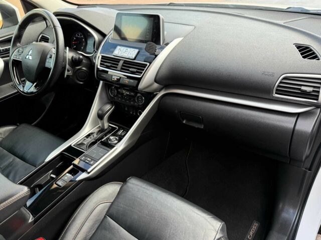 Белый Мицубиси Эклипс, объемом двигателя 1.5 л и пробегом 67 тыс. км за 14400 $, фото 20 на Automoto.ua