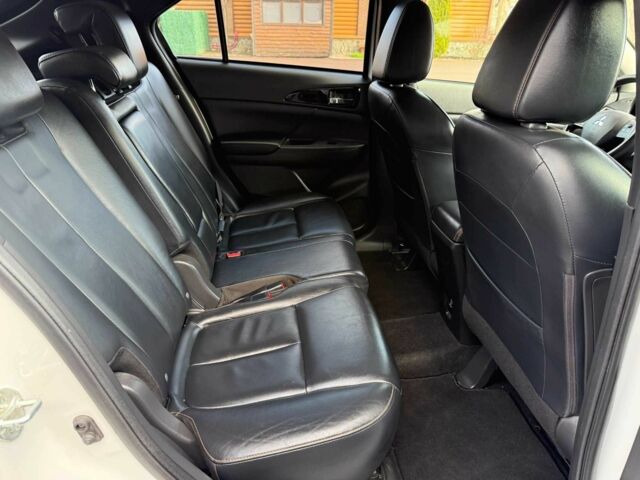 Белый Мицубиси Эклипс, объемом двигателя 1.5 л и пробегом 67 тыс. км за 14400 $, фото 18 на Automoto.ua