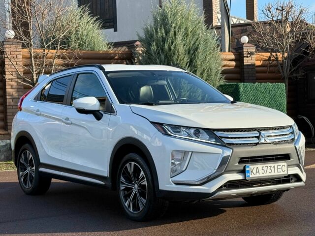 Белый Мицубиси Эклипс, объемом двигателя 1.5 л и пробегом 67 тыс. км за 14400 $, фото 5 на Automoto.ua