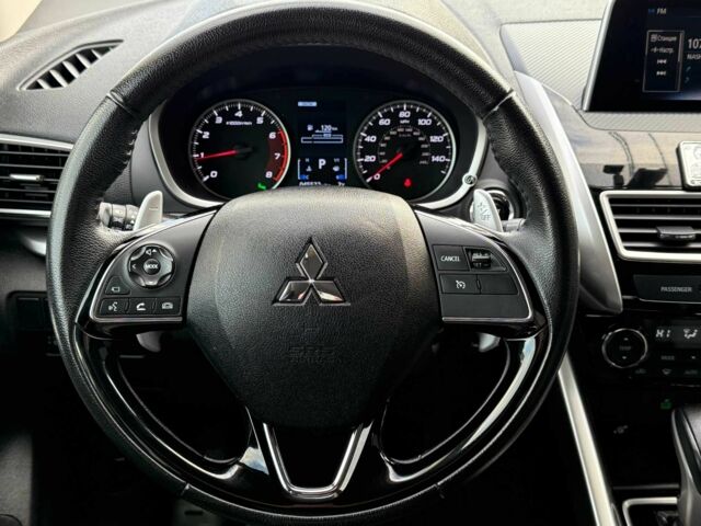 Белый Мицубиси Эклипс, объемом двигателя 1.5 л и пробегом 67 тыс. км за 14400 $, фото 21 на Automoto.ua