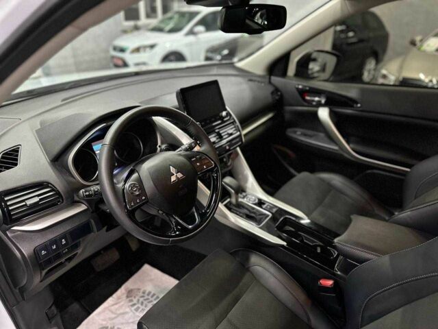 Белый Мицубиси Эклипс, объемом двигателя 1.5 л и пробегом 14 тыс. км за 19999 $, фото 9 на Automoto.ua