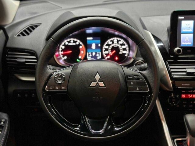 Белый Мицубиси Эклипс, объемом двигателя 1.5 л и пробегом 14 тыс. км за 19999 $, фото 10 на Automoto.ua