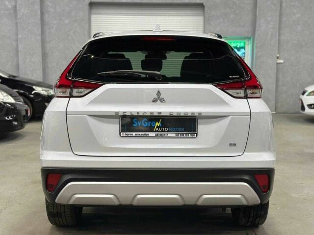 Белый Мицубиси Эклипс, объемом двигателя 1.5 л и пробегом 14 тыс. км за 19999 $, фото 4 на Automoto.ua