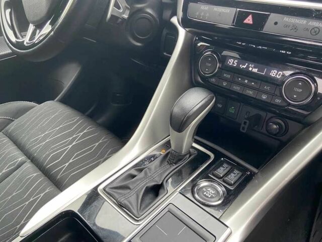 Красный Мицубиси Эклипс, объемом двигателя 0 л и пробегом 84 тыс. км за 10300 $, фото 9 на Automoto.ua