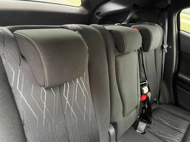 Красный Мицубиси Эклипс, объемом двигателя 0 л и пробегом 84 тыс. км за 10300 $, фото 8 на Automoto.ua