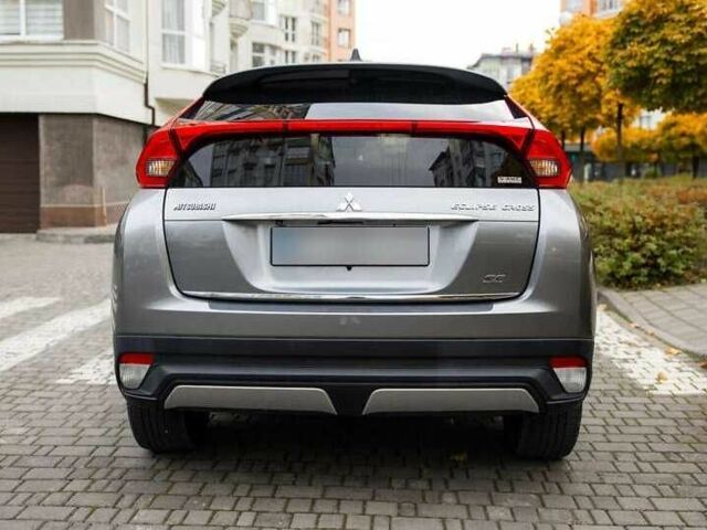 Серый Мицубиси Эклипс, объемом двигателя 1.5 л и пробегом 74 тыс. км за 12600 $, фото 5 на Automoto.ua