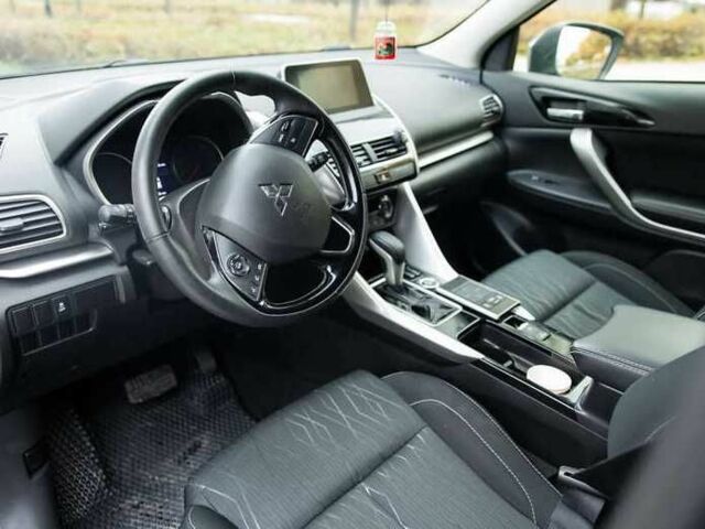 Серый Мицубиси Эклипс, объемом двигателя 1.5 л и пробегом 74 тыс. км за 12600 $, фото 13 на Automoto.ua