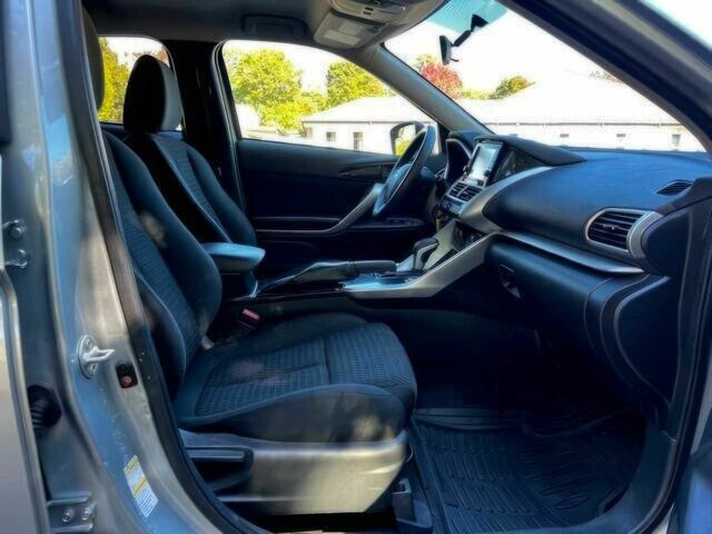 Серый Мицубиси Эклипс, объемом двигателя 1.5 л и пробегом 41 тыс. км за 13000 $, фото 9 на Automoto.ua