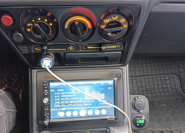 Белый Мицубиси Галант, объемом двигателя 2 л и пробегом 400 тыс. км за 1500 $, фото 11 на Automoto.ua