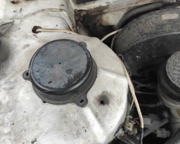 Белый Мицубиси Галант, объемом двигателя 1.6 л и пробегом 100 тыс. км за 1000 $, фото 12 на Automoto.ua