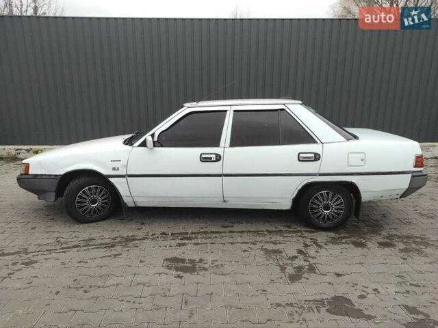 Белый Мицубиси Галант, объемом двигателя 1.6 л и пробегом 100 тыс. км за 1000 $, фото 6 на Automoto.ua