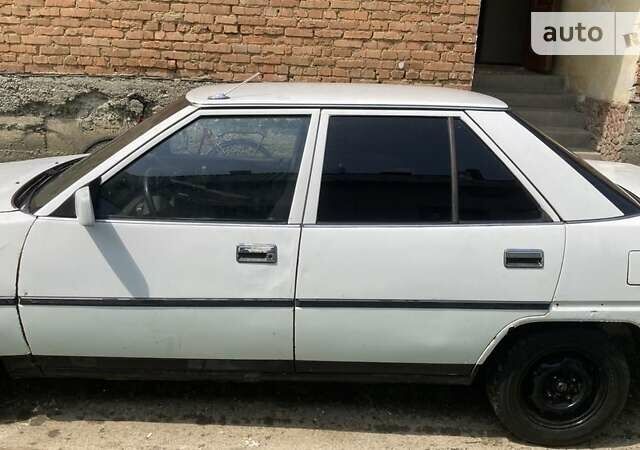 Білий Міцубісі Галант, об'ємом двигуна 1.6 л та пробігом 370 тис. км за 850 $, фото 5 на Automoto.ua