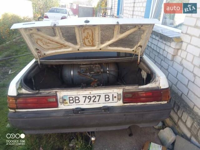 Міцубісі Галант 1987 у Андрушевке на Automoto.ua Білий Міцубісі Галант, об'ємом двигуна 1.5 л та пробігом 500 тис. км за 550 $, фото 4 на Automoto.ua