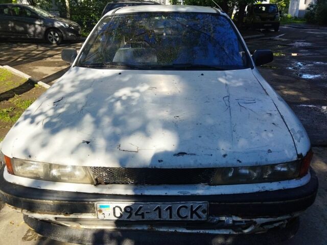 Белый Мицубиси Галант, объемом двигателя 2 л и пробегом 273 тыс. км за 650 $, фото 3 на Automoto.ua