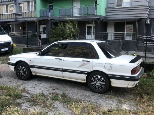 Белый Мицубиси Галант, объемом двигателя 1.8 л и пробегом 386 тыс. км за 1200 $, фото 4 на Automoto.ua