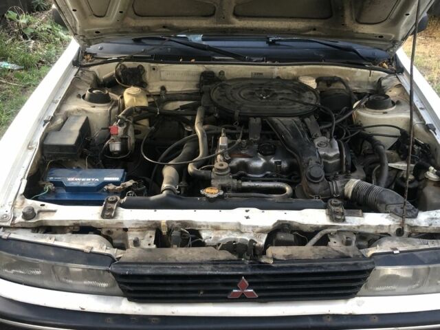 Белый Мицубиси Галант, объемом двигателя 1.8 л и пробегом 386 тыс. км за 1200 $, фото 15 на Automoto.ua