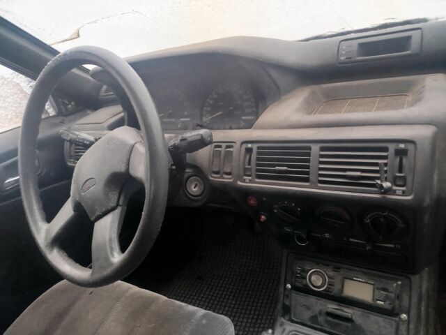 Белый Мицубиси Галант, объемом двигателя 1.8 л и пробегом 205 тыс. км за 1000 $, фото 6 на Automoto.ua